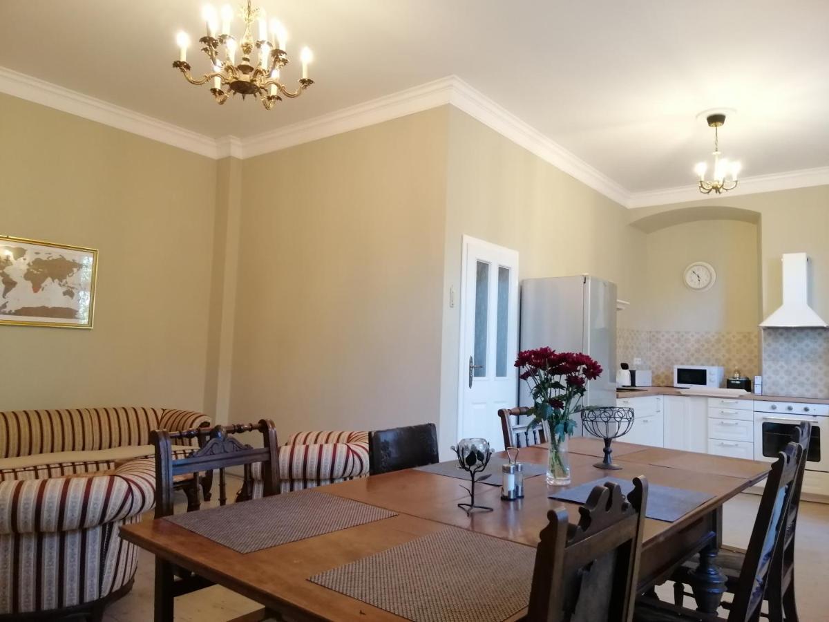 Apartman Fara Vcelakov Bagian luar foto