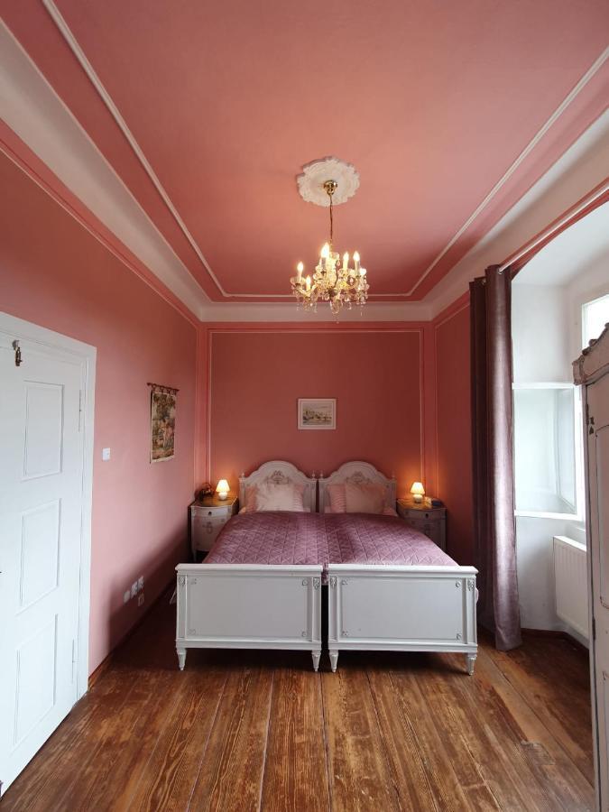 Apartman Fara Vcelakov Bagian luar foto