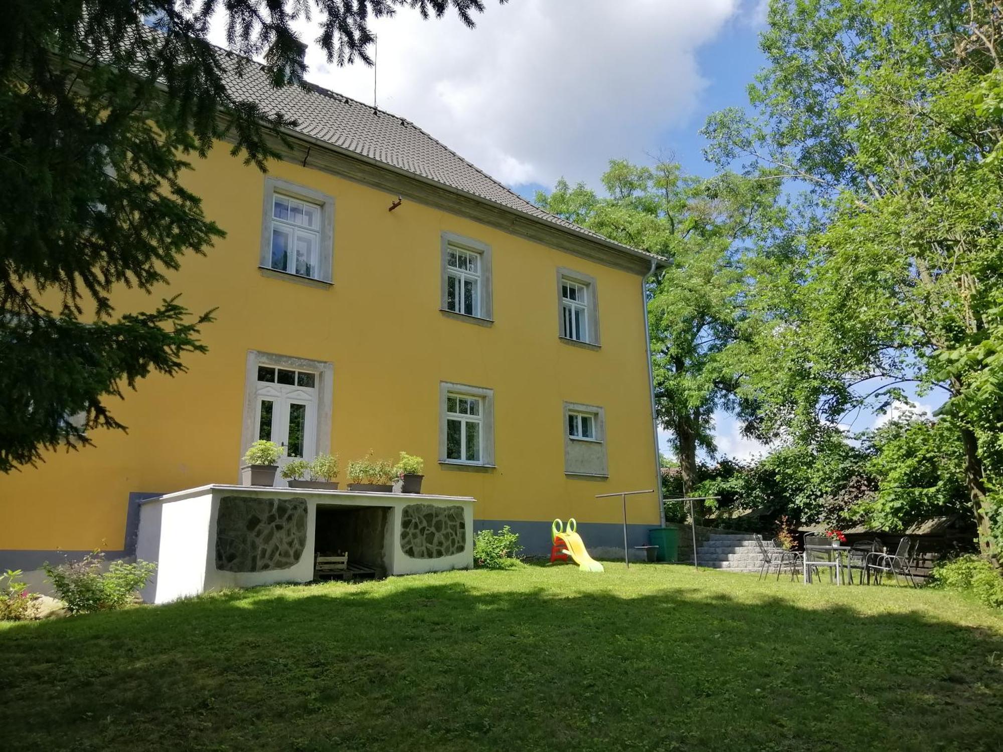 Apartman Fara Vcelakov Bagian luar foto